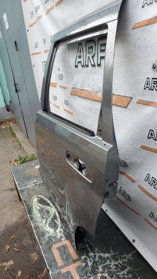 Дверь задняя левая Jeep Grand Cherokee WK1 2004-2010