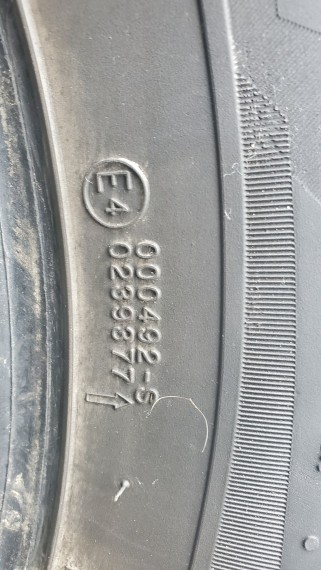 Резина зимняя KUMHO T*ZEN KW22 215 65 R16