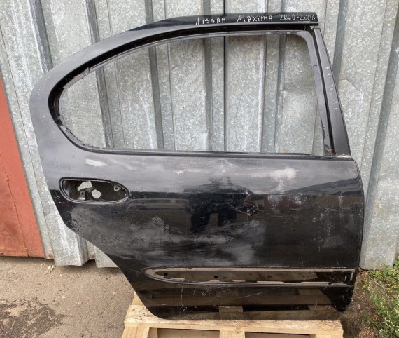 Дверь задняя правая Nissan Maxima Cefiro A33 1998-2003