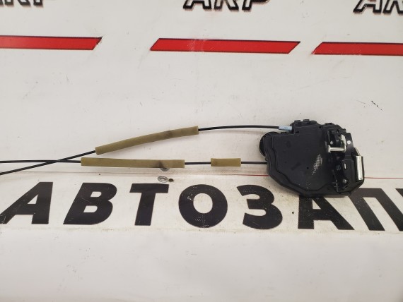 Замок задней правой двери Toyota Camry XV50 2011-2014