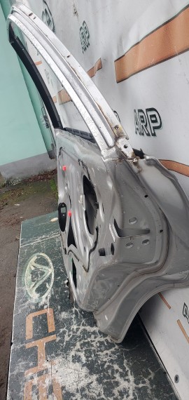 Дверь правая задняя Toyota Camry XV40 2006–2011