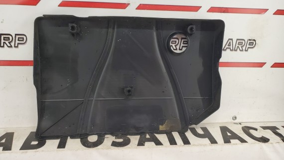 Крышка двигателя декоративная Ford Focus 2 2004-2011