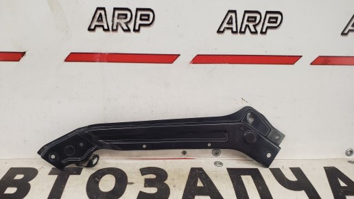 Кронштейн фары правый Skoda Karoq 1 2017-2024