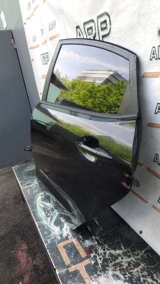 Дверь задняя левая Kia Rio 3 2011-2017