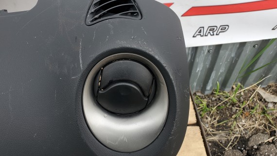 Торпедо Nissan Juke F15 2010-2019