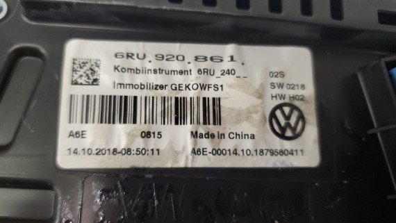 Панель приборов Volkswagen Polo 5 2015-2020