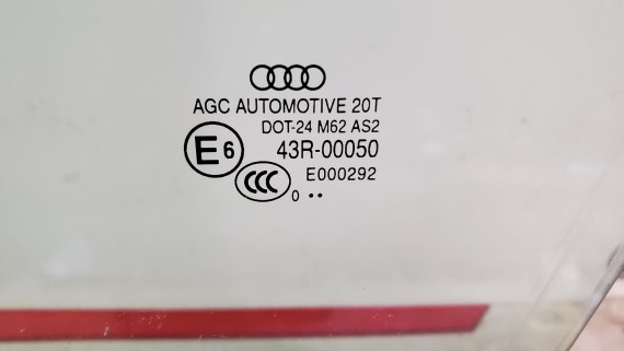 Стекло двери передней левой Audi Q5 2008-2022