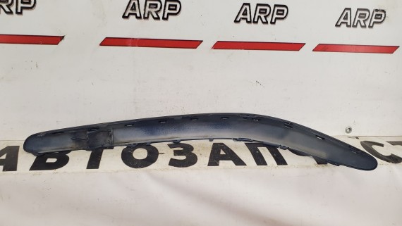 Накладка переднего бампера правая Mercedes E W211 2002-2009