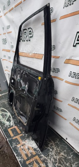 Дверь передняя правая Mitsubishi Pajero 3 1999–2006