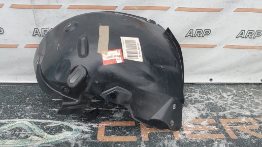 Подкрылок передний правый Renault Fluence Megane 2008-2016