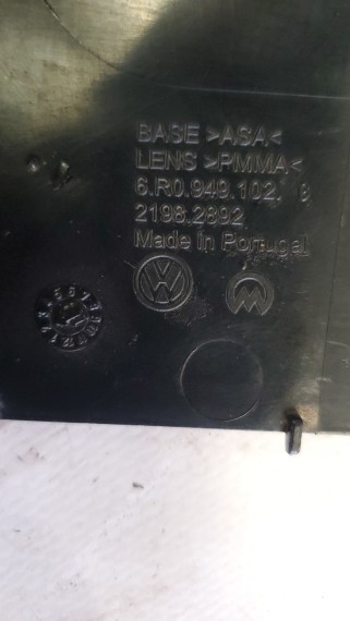 Накладка зеркала правого Volkswagen Polo 5 2009-2020