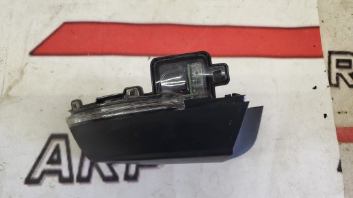 Накладка зеркала правого Volkswagen Polo 5 2009-2020