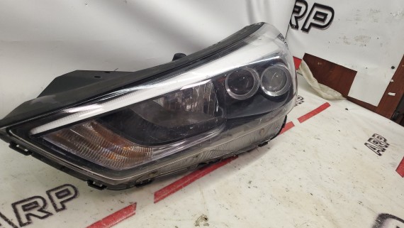 Фара левая Hyundai Tucson 3 2015-2019