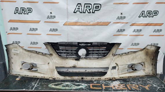 Бампер передний Volkswagen Tiguan 1 2007–2011