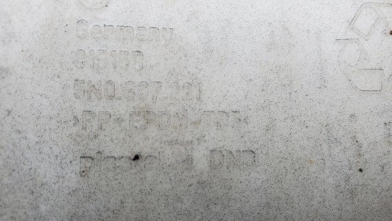 Бампер передний Volkswagen Tiguan 1 2007–2011