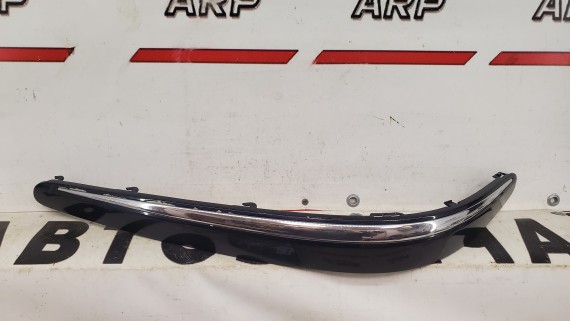 Накладка переднего бампера левая Mercedes E W211 2002-2009