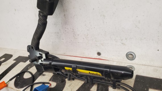 Замок ремня безопасности передний правый Land Rover Freelander 2 L359 2006-2014