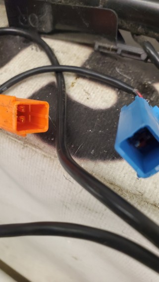 Замок ремня безопасности передний правый Land Rover Freelander 2 L359 2006-2014