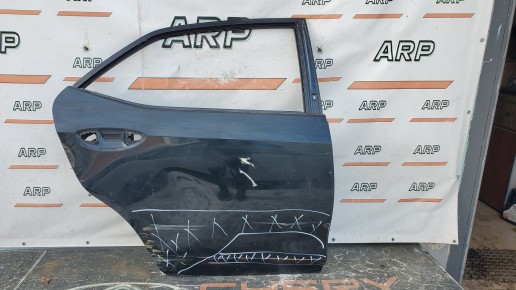 Дверь задняя правая Toyota Corolla 180 2012-2018