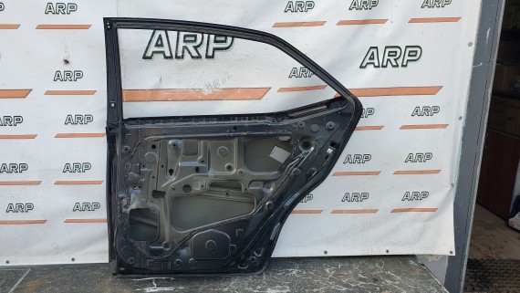 Дверь задняя правая Toyota Corolla 180 2012-2018