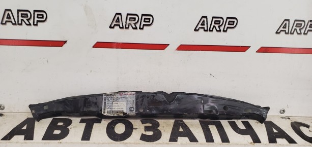 Рамка радиатора Mercedes-Benz 190 W201 1982-1993