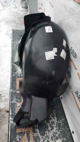 Подкрылок передний левый Volkswagen Tiguan 2007-2011