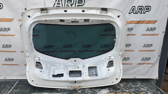 Крышка багажника Mazda 3 BL 2008-2013