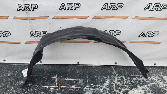 Подкрылок передний правый Toyota 4Runner Surf 2002-2009