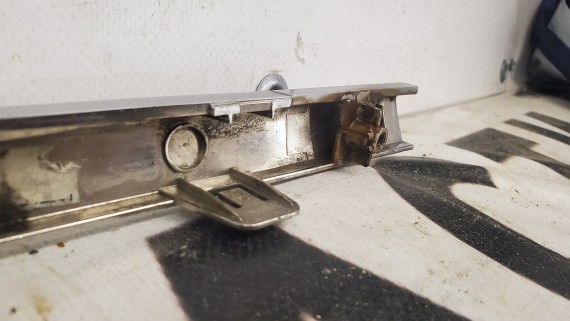 Молдинг заднего бампера Kia K900 2 2018-2022