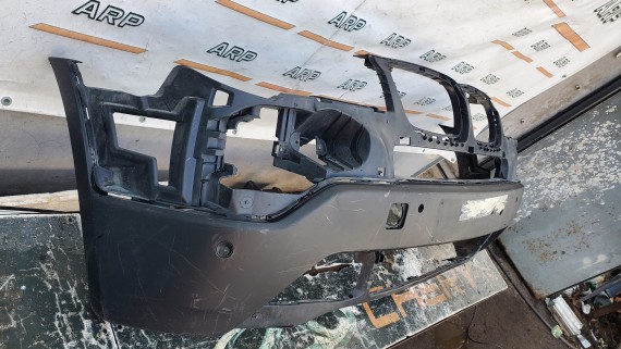 Бампер передний BMW X3 E83 2003-2011