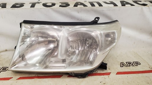 Фара левая Toyota Land Cruiser 200 2007-2012