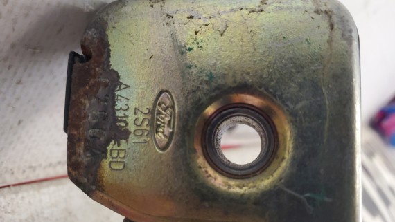 Замок багажника Ford Fiesta MK5 2002-2013