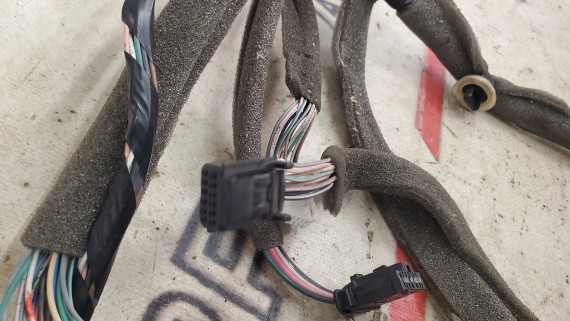 Проводка двери передней правой Renault Megane 3 2009-2016