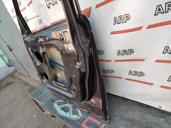 Дверь передняя правая Range Rover Sport 1 L320 2005-2013