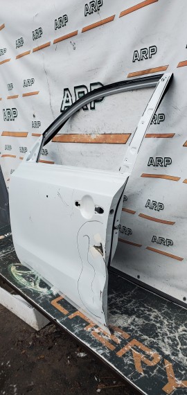 Дверь передняя левая Suzuki Vitara 2 2014-2024