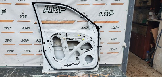 Дверь передняя левая Suzuki Vitara 2 2014-2024