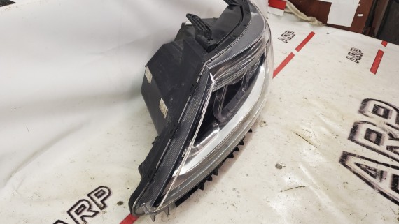 Фара левая Kia Sorento 2 XM 2009–2021