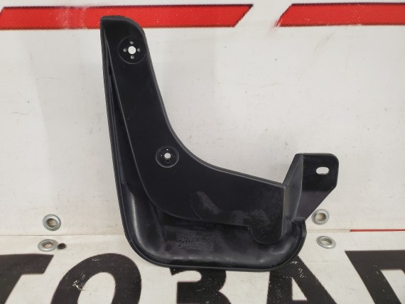 Брызговик передний правый Hyundai Getz 2002-2011
