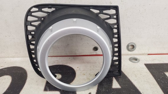 Накладка противотуманной фары Land Rover Range Rover L322 2009-2012