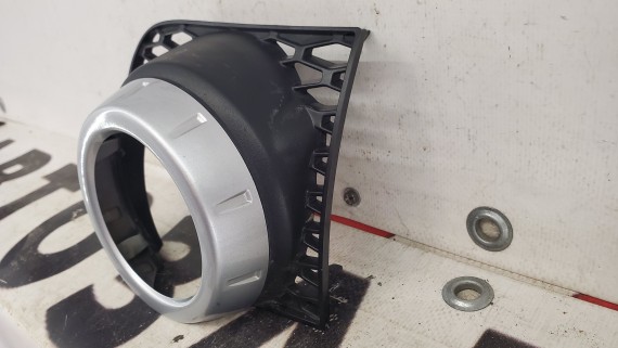 Накладка противотуманной фары Land Rover Range Rover L322 2009-2012