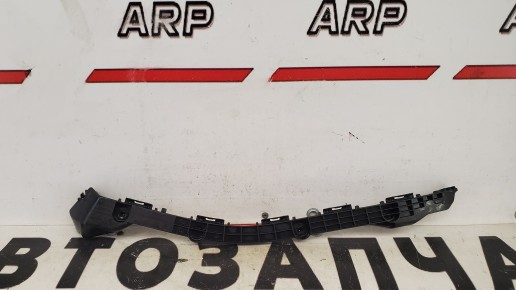 Кронштейн заднего бампера правый Toyota Corolla E180 2013-2019