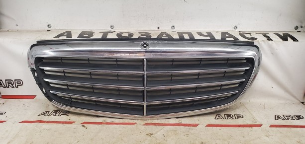 Решетка радиатора Mercedes-BENZ E-Class W213 2016-2020