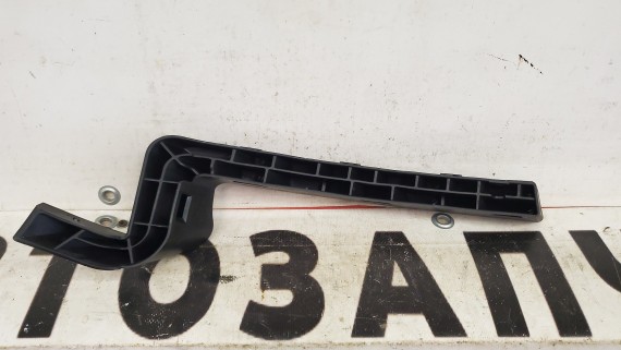 Кронштейн бампера передний левый Kia Rio 4 2020-н.в.