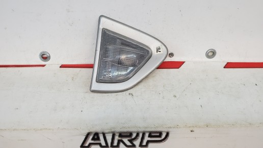 Повторитель поворота правый Chevrolet Captiva C100 2006-2015