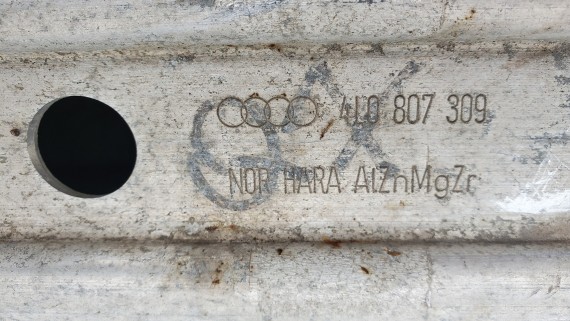 Усилитель заднего бампера Ауди Q7 1 4L 2005-2015