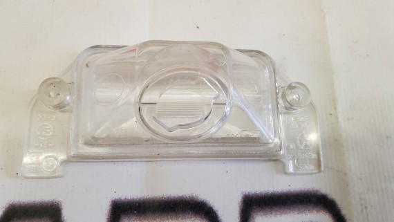 Плафон подсветки номера Chrysler 300C 2004-2011 