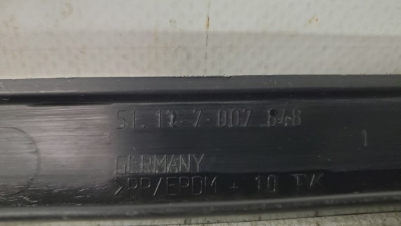 Молдинг бампера заднего BMW 7 E65/66 2001-2008