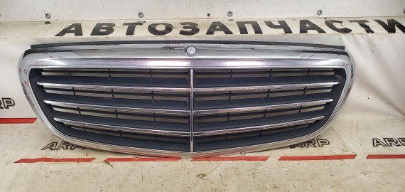 Решетка радиатора Mercedes-BENZ E-Class W213 2016-2020