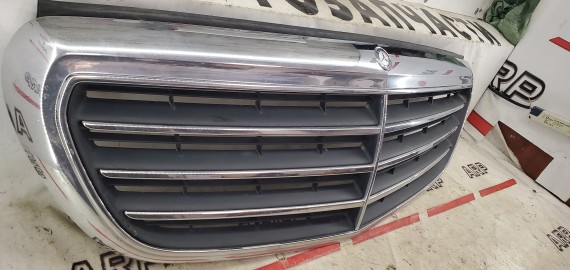 Решетка радиатора Mercedes-BENZ E-Class W213 2016-2020