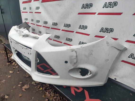 Бампер передний Ford Focus 3 2011-2015